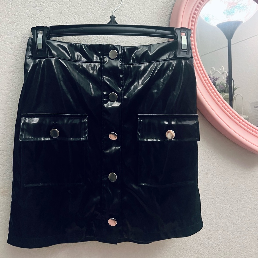 fashionnova black leather/latex button up skirt